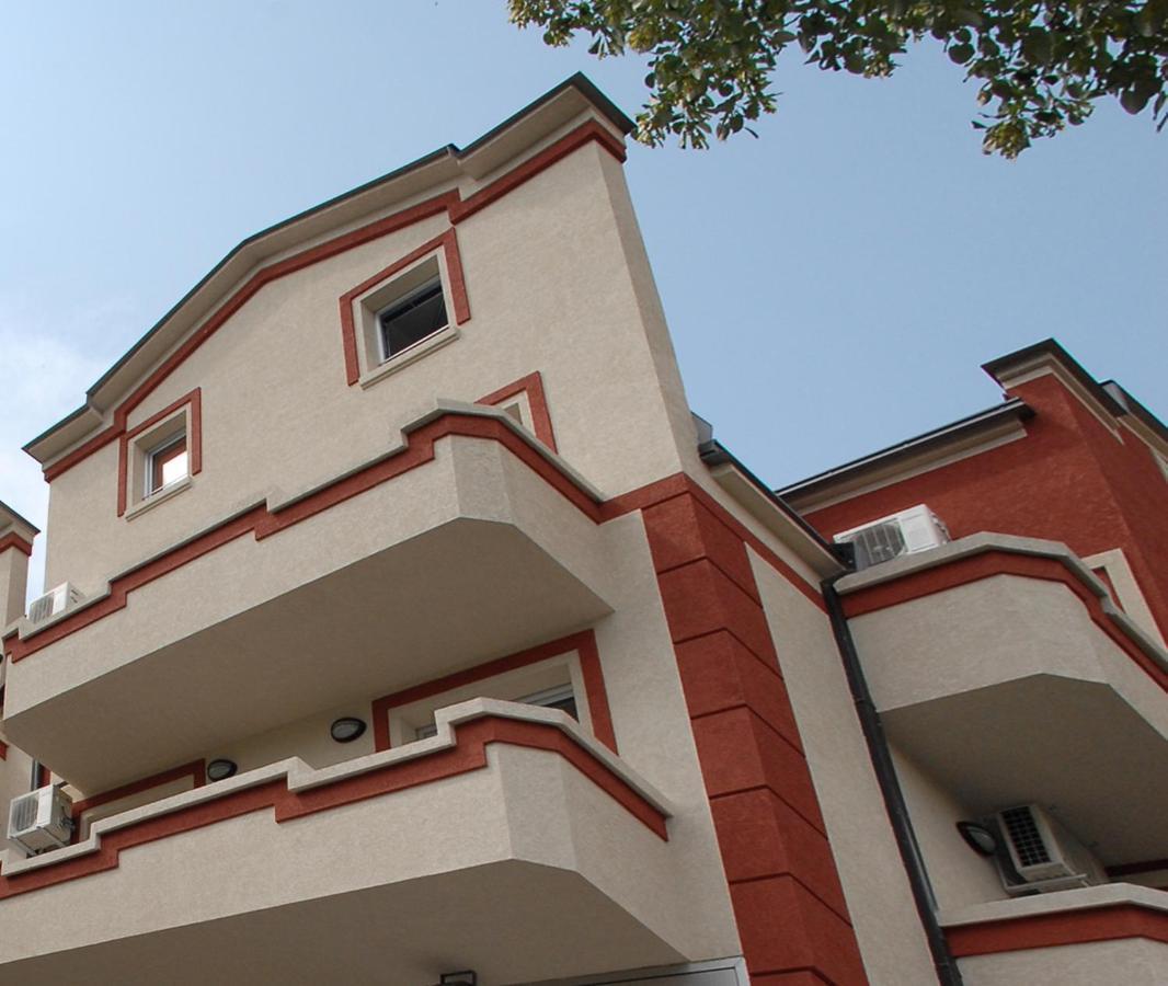 Prenociste Konstantin 2008 Nis Exterior foto